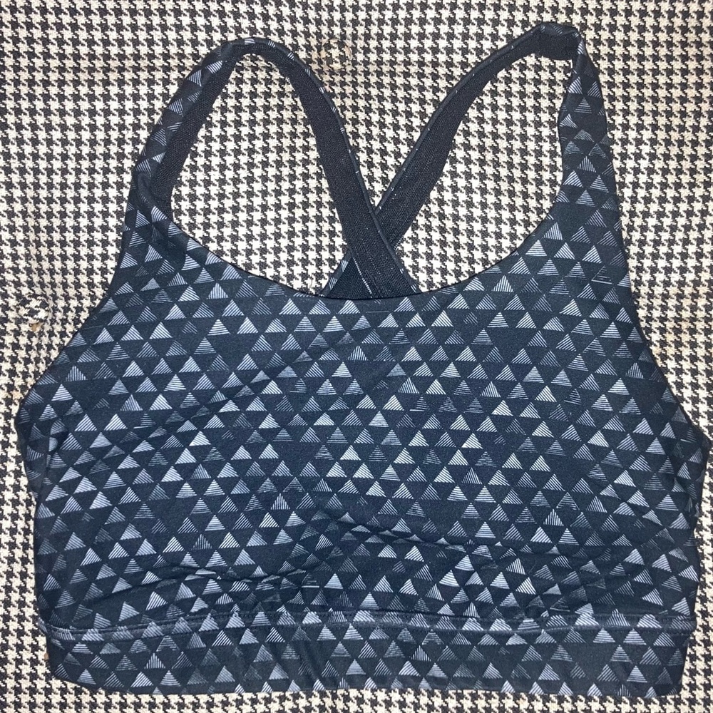 Sports Illustrated Geometric Patterned Sports Bra